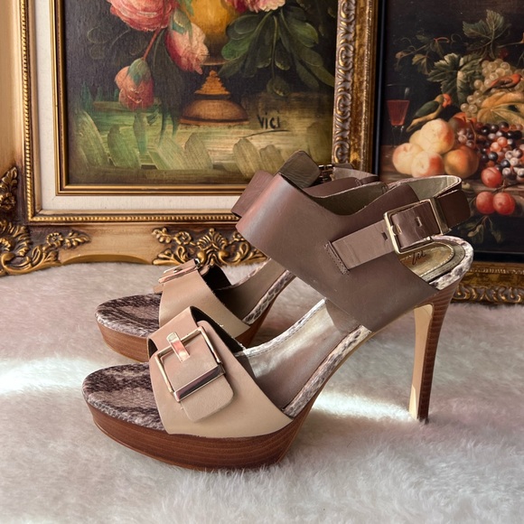 Marc Fisher Shoes - EUC Marc Fisher Sz. 9 Open Toe Leather Platform Strappy Stacked Heel Sandal
